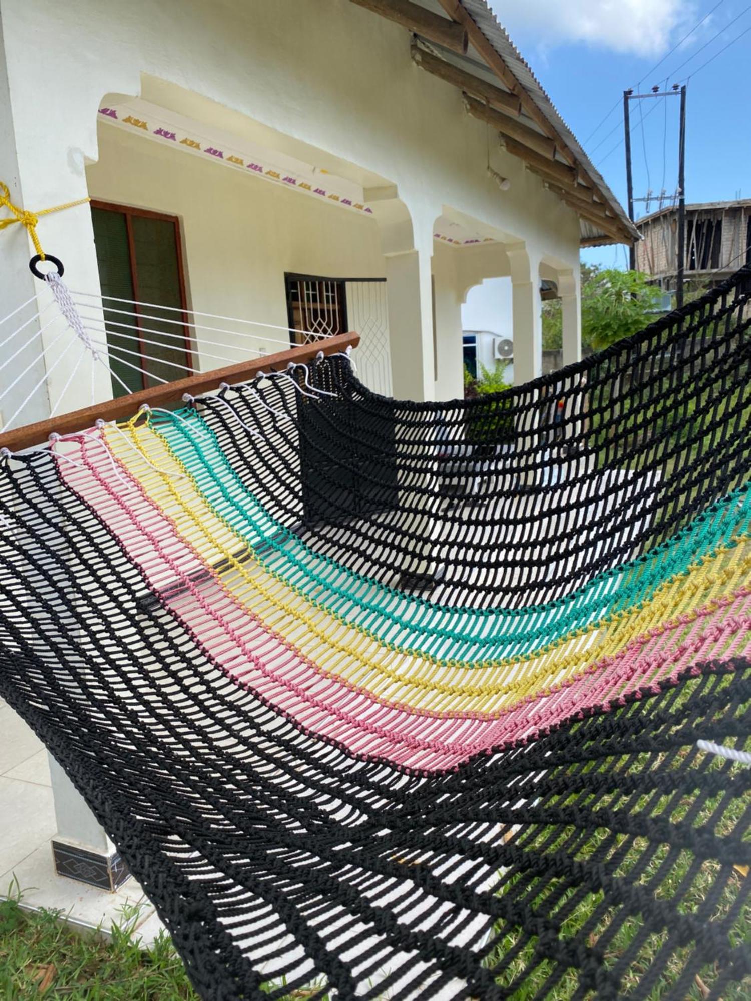 Bed and breakfast Falcon House Kendwa Extérieur photo